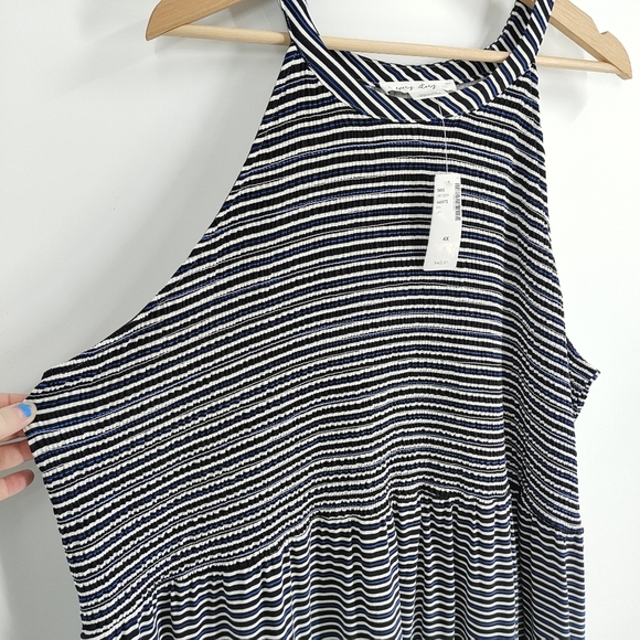 In Every Story | striped tank - Picture 2 of 5